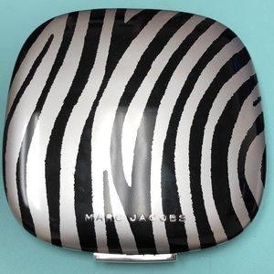 Marc Jacobs. 770 The Wild One.